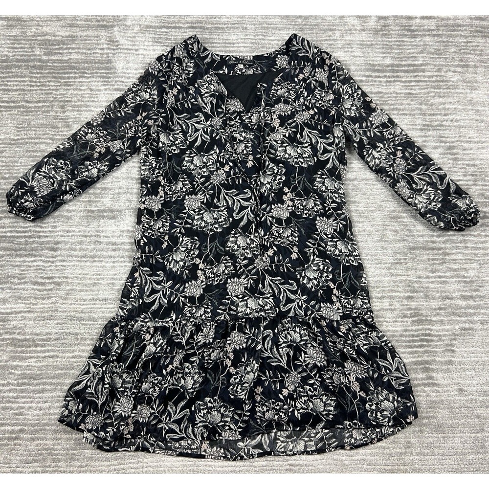 Rose & Olive Dress Womens Medium Black 3/4 Sleeve V-Neck Knee Length